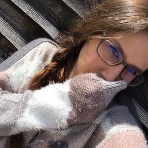 Meet your Posher, Megan